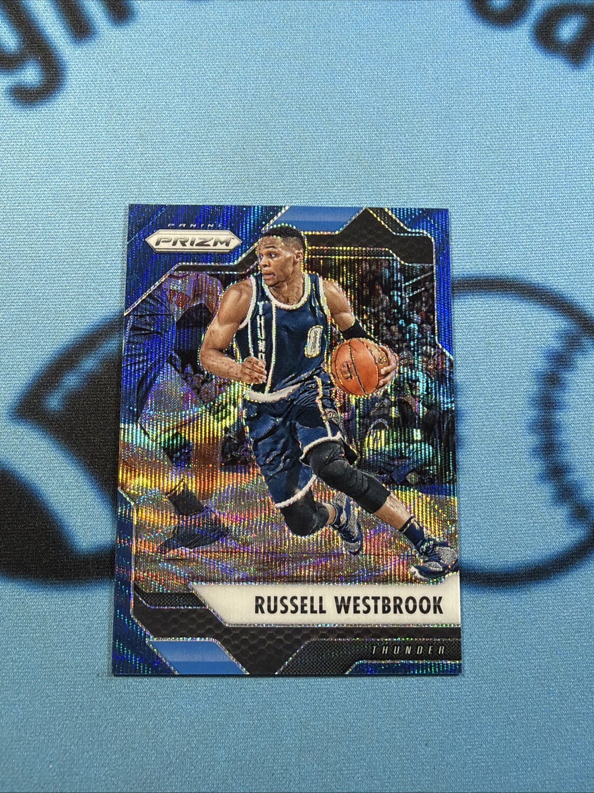 RUSSELL WESTBROOK 2016-17 PRIZM BLUE WAVE /99 #251 MINT
