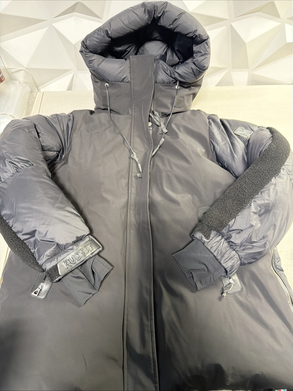 RUDSAK LOLI WOMENS DOWN PARKA WT FAUX SHEARLING TRIM SIZE MEDIUM
