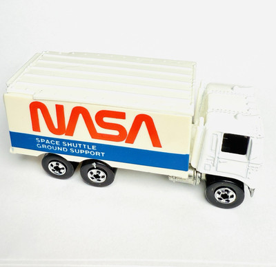 1987 Hot Wheels Hiway Hauler NASA Space Shuttle Ground Support /Opening doors