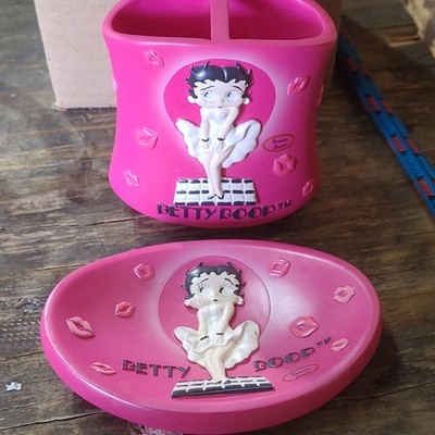 Betty Boop Pink Plastic Toothbrush Holder & Soap Dish Set Cartoon
