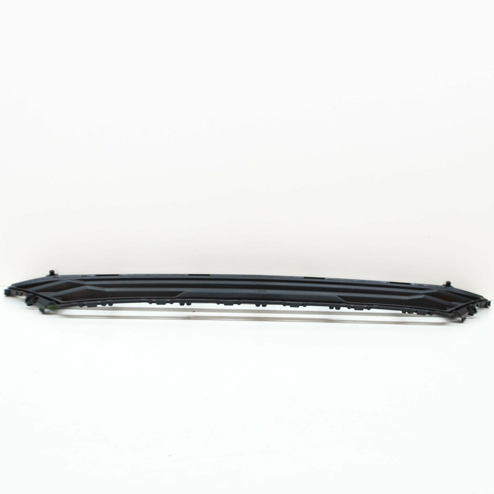 Volvo Xc60 Mk2 Front Bumper Lower Grille 32296070 Genuine for sale  