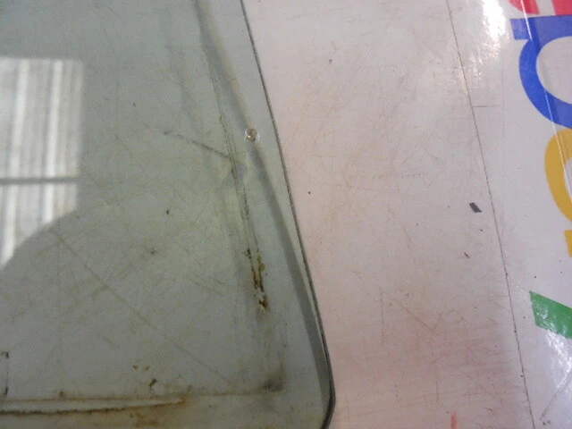 Cristal ventana ventilación cuarto pasajero derecho Porsche 924 77-88 477845312 Foto 4 de 4