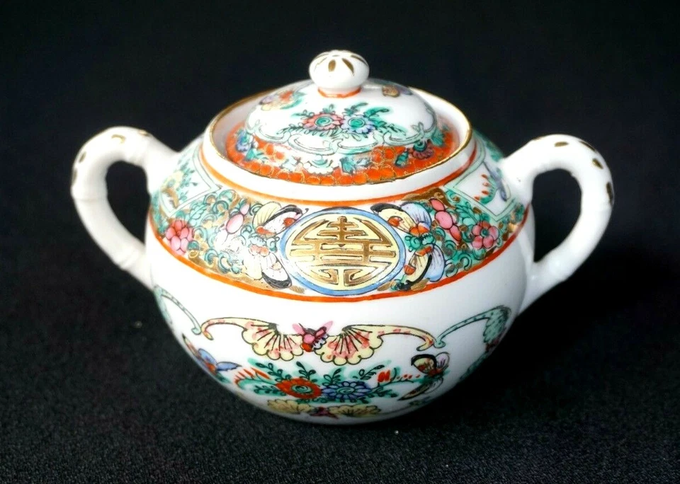 Stunning Vintage YT Decorated In Hong Kong Famille Rose Sugar Bowl - image 2 of 4