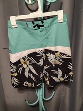 New O'NEILL Hyperfreak Swim Trunks. Size 26. NWT.    A78