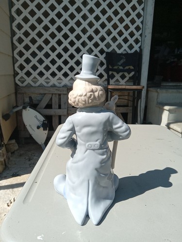 Vintage Hobo Clown with Bunny Rabbit Figurine 9.5” Lladro Style ...