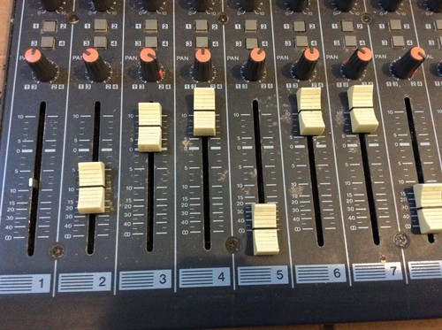Yamaha MX12/4 Analog Mixing Console Mixer UNTESTED for Parts or Repair - 第 8/16 張圖片