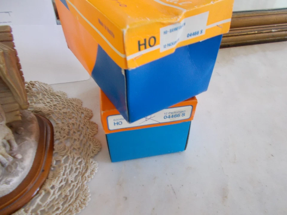 ROCO 4466 - 04466S - SET 24 PERSONAGGI DA VERNICIARE 1:87 - ROCO AUSTRIA !!! - Imagen 4 de 4