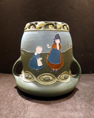 Vintage Austria Julius B Dressler Two Handled Vase Dutch Figures - 6 1/2" - MINT - Picture 3 of 11