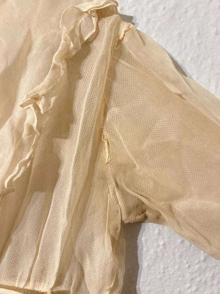 Vestido de novia antiguo eduardiano de seda transparente para el día del césped Floral en capas Titanic Era Foto 2 de 4