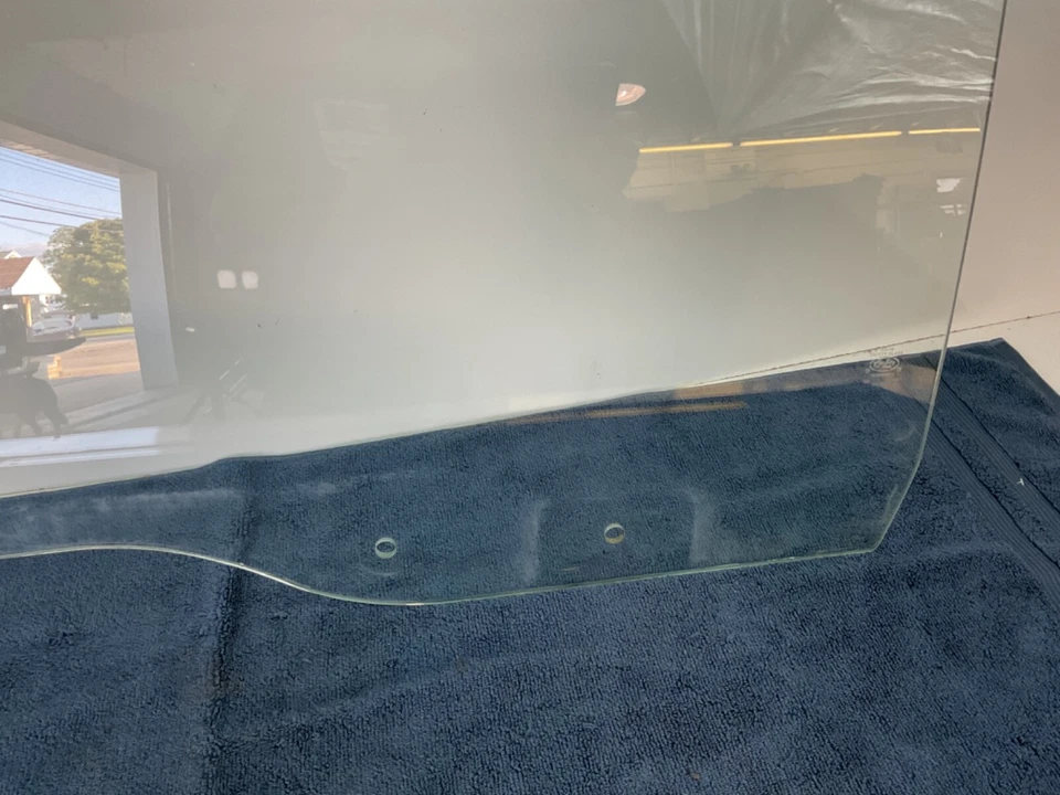 Ventana de cristal puerta izquierda Ford Torino GT 70 71 Fastback Cobra Foto 3 de 4