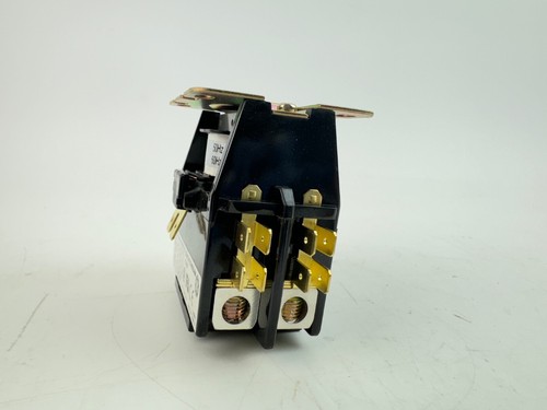 GE GENERAL ELECTRIC CONTACTOR CR453CE2HBBAM 40A AMP 24V COIL - Picture 10 of 12