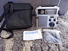 Eton Radio FR 300 5 Band AM FM Weather Emergency Hand Crank Radio with Case