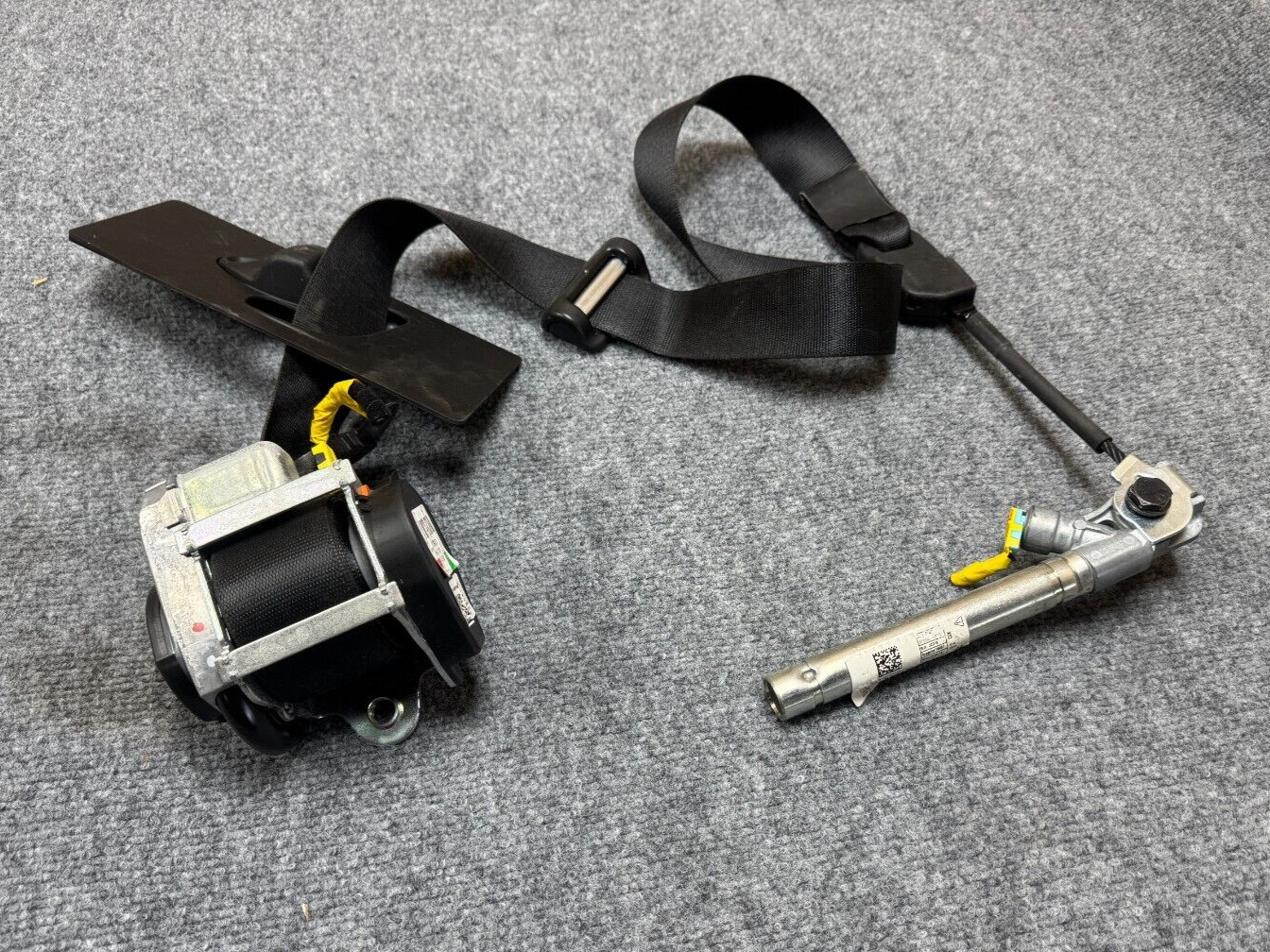 MASERATI GHIBLI M157 14-17 OEM FRONT RIGHT PASSENGER RH SEAT BELT RETRACTOR 60K
