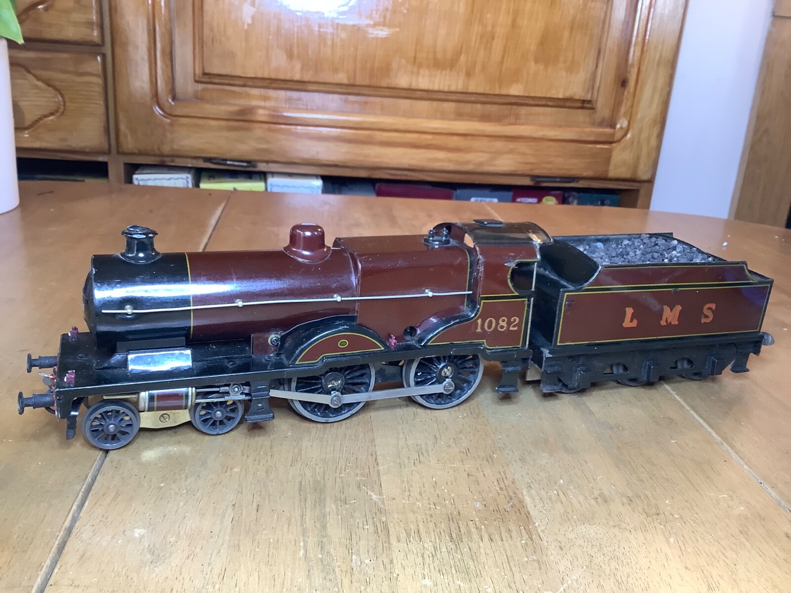 Picture 2 of 9