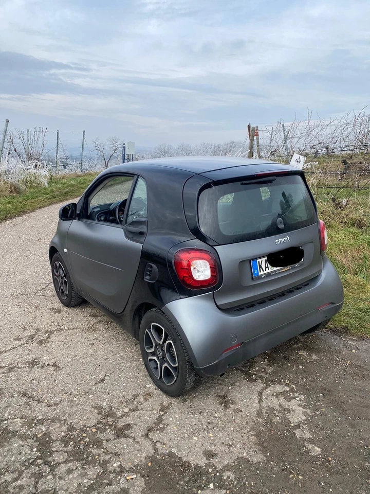 smart fortwo coupe EZ 05/2017 - Bild 2 von 4