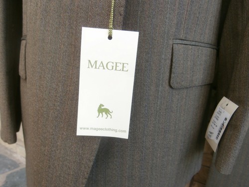 BNWL MAGEE MENS SUIT 100% WOOL 42" CHEST GREEN PINSTRIPE 40" W. 30" L & SUIT BAG - Picture 3 of 8