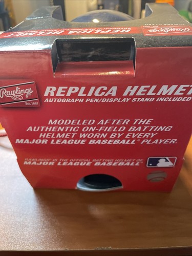 WADE BOGGS AUTOGRAPHED BOSTON RED SOX Mini Helmet SIGNED HOF 05 JSA AUTH - Picture 3 of 4