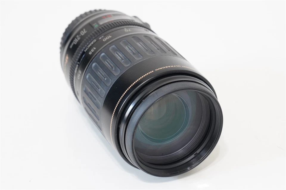 Teleobjetivo Canon EF 70-210 mm f/3,5-4,5 USM EX EOS DIGITAL 200 L FILTRO EXTRA Foto 2 de 4