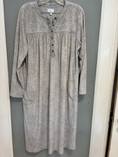 Aria Collection Long Velour Nightgown L Silver Gray Leopard Design Pockets Comfy