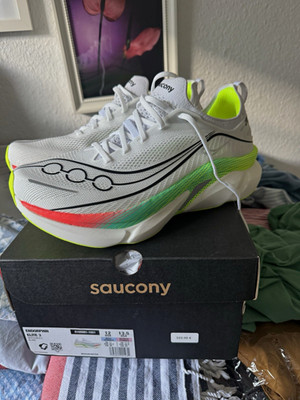 Saucony Endorphin Elite 3 Herren Laufschuhe US 12 EU 46,5