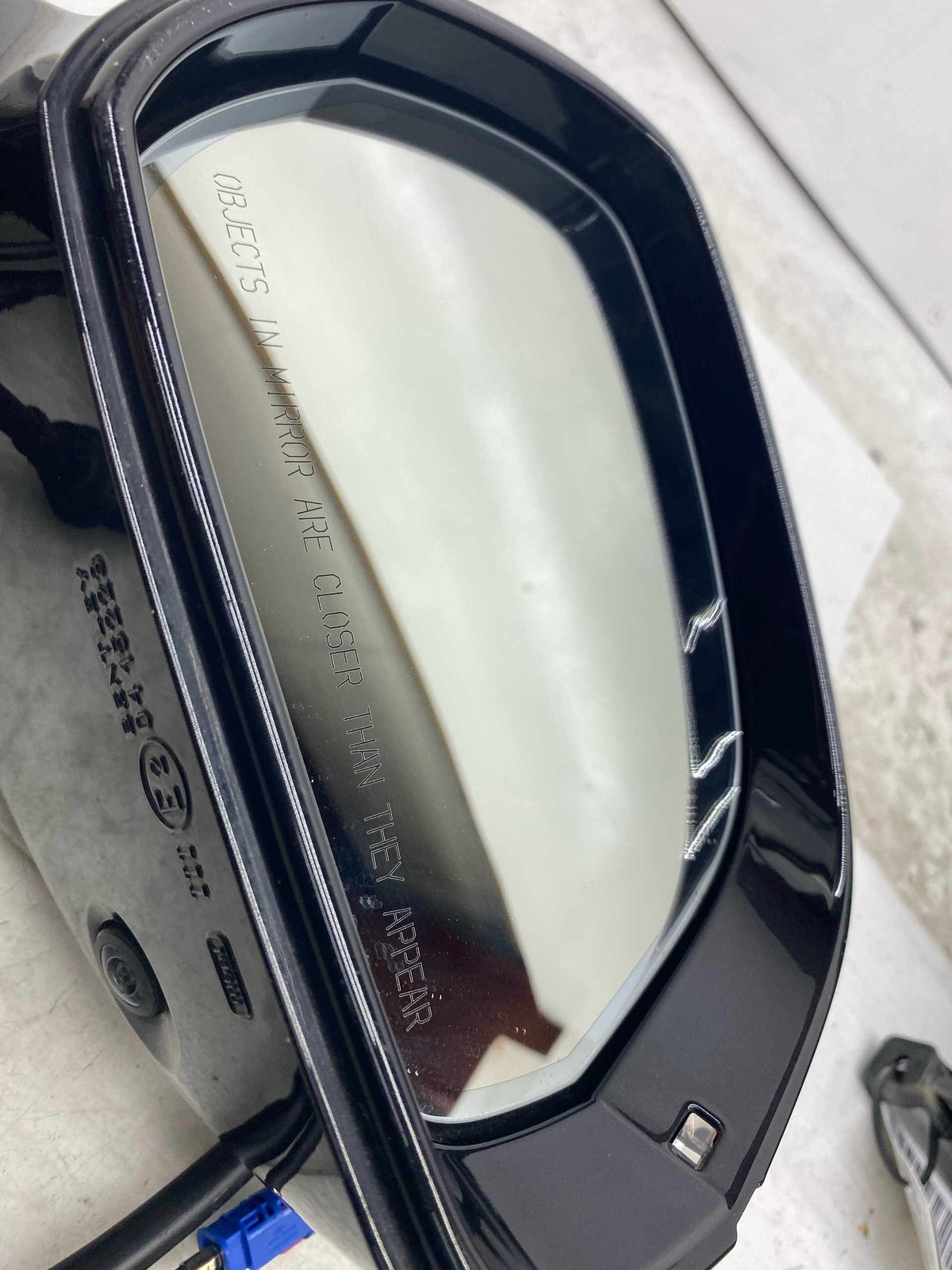 Bentley Bentayga 2015-2020 Front Right Side mirror