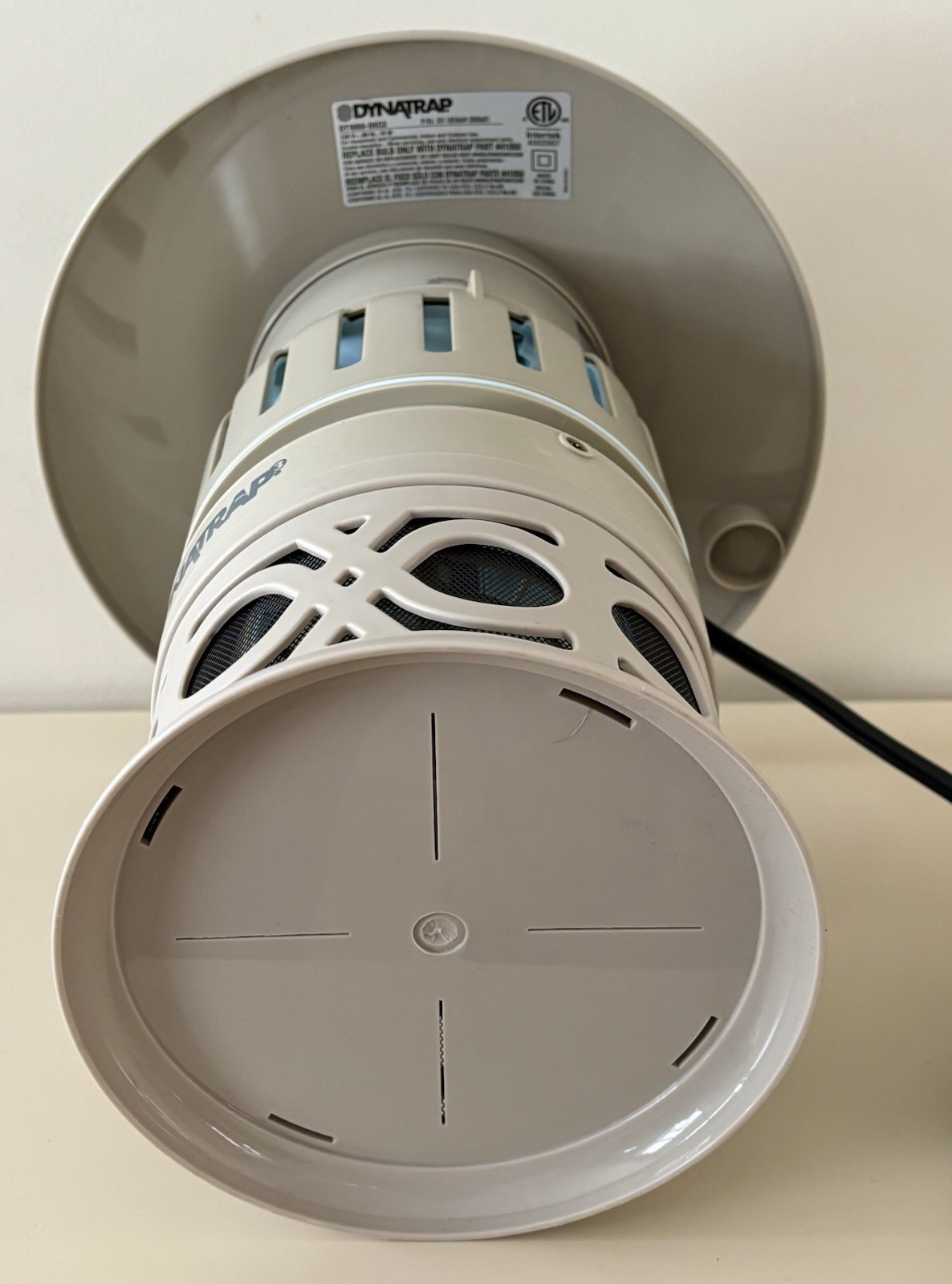 NEW - DynaTrap 1/2 Acre Trap Fly Mosquito Bug Light Zapper Plug-In DT1050-DEC2