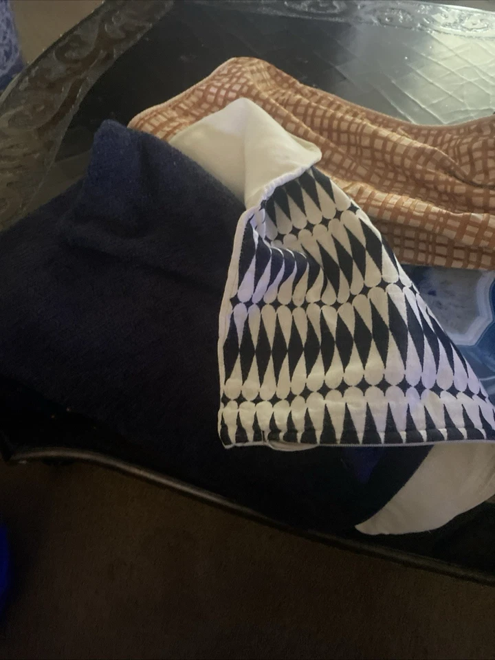 ❤️❤️Funda de almohada Frizzle negra y beige. Foto 2 de 4