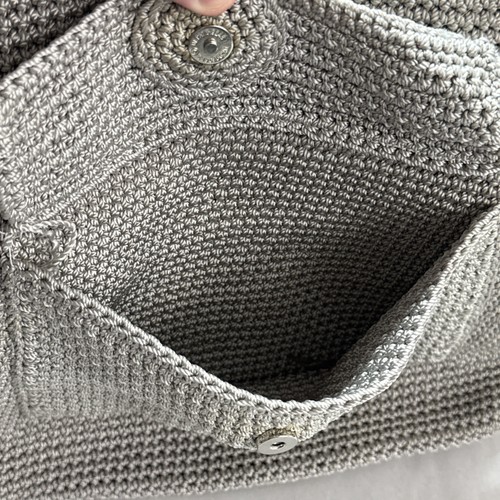 Borsa a tracolla The Sak maglia all'uncinetto intrecciata grigia borsa chiusura cerniera - Foto 3 di 11