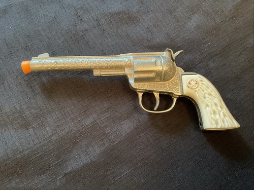 Vintage HUBLEY “Rodeo” Diecast Cap Pistol Made In The USA*READ*