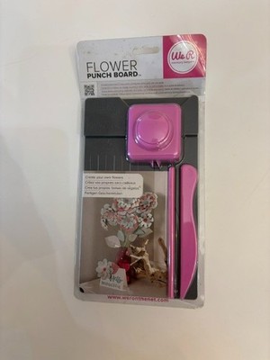 We R Memory Keepers Flower Punch Board #71342-5