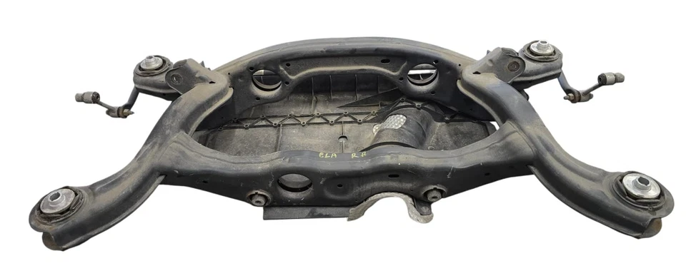 Subquadro de suporte de eixo traseiro Mercedes Benz CLA 250 FWD 2014-2019 fabricante de equipamento original - Imagem 2 de 4