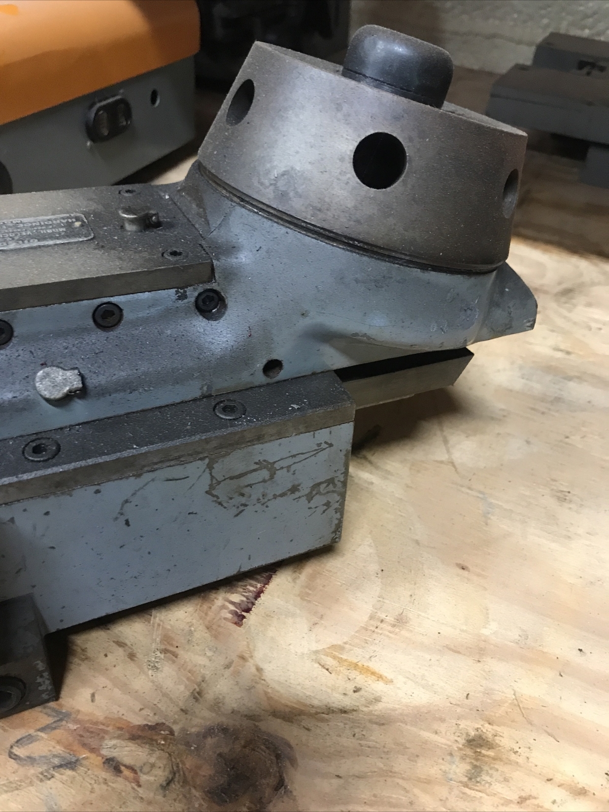 Hardinge DV-59 Model "L" 6 Position Bed Turret No Handle