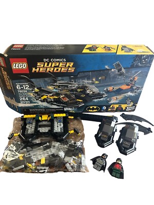 LEGO DC Super Heroes Batboat Harbour Pursuit 76034 Parts w/ Box
