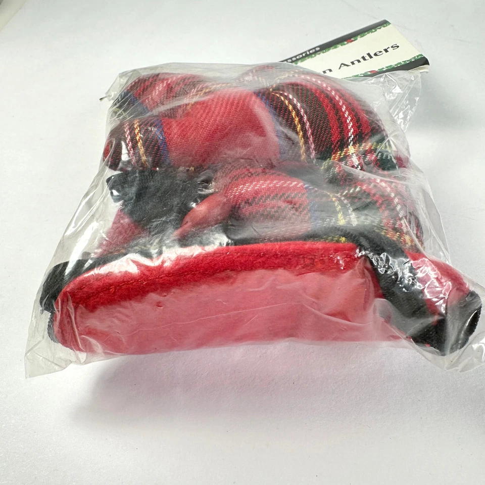 Astas a cuadros escoceses tartán vacaciones de Navidad Aria para perros, tamaño pequeño Foto 2 de 3