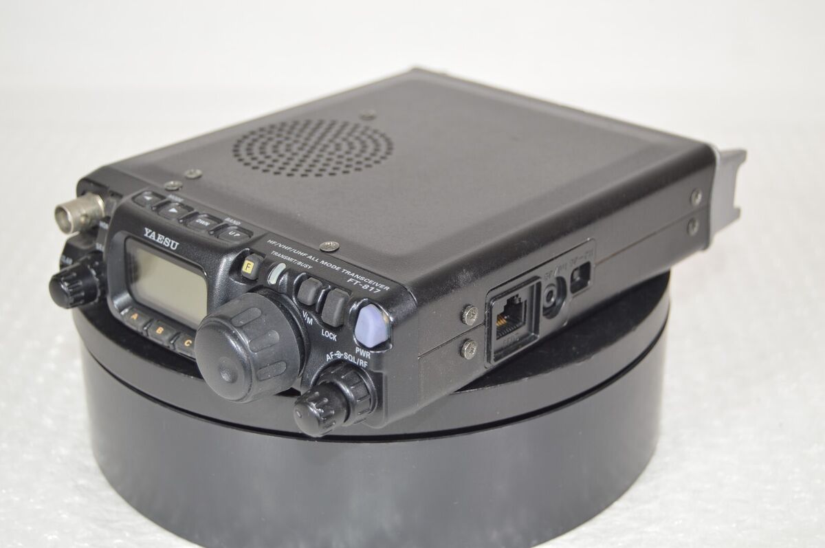 Yaesu FT-817 HF/VHF/UHF All Mode Transceiver Compact Yaesu FT-817 HF/VHF/UHF All Mode Transceiver Compact