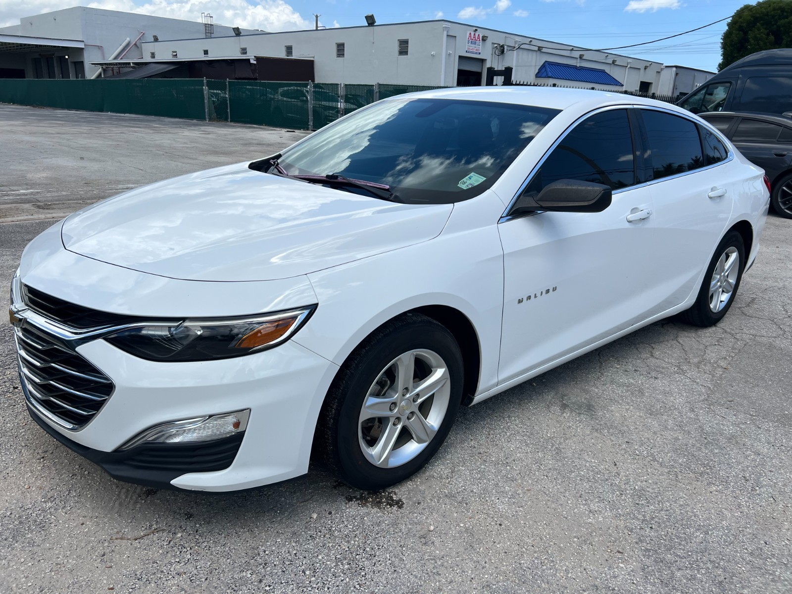 Chevrolet Malibu - Image 3
