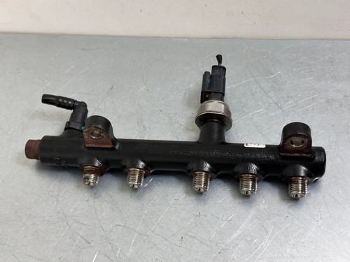Ford Mondeo MK V  Kraftstoffverteiler Einspritzleiste Verteilerrohr 110KW 1997CM