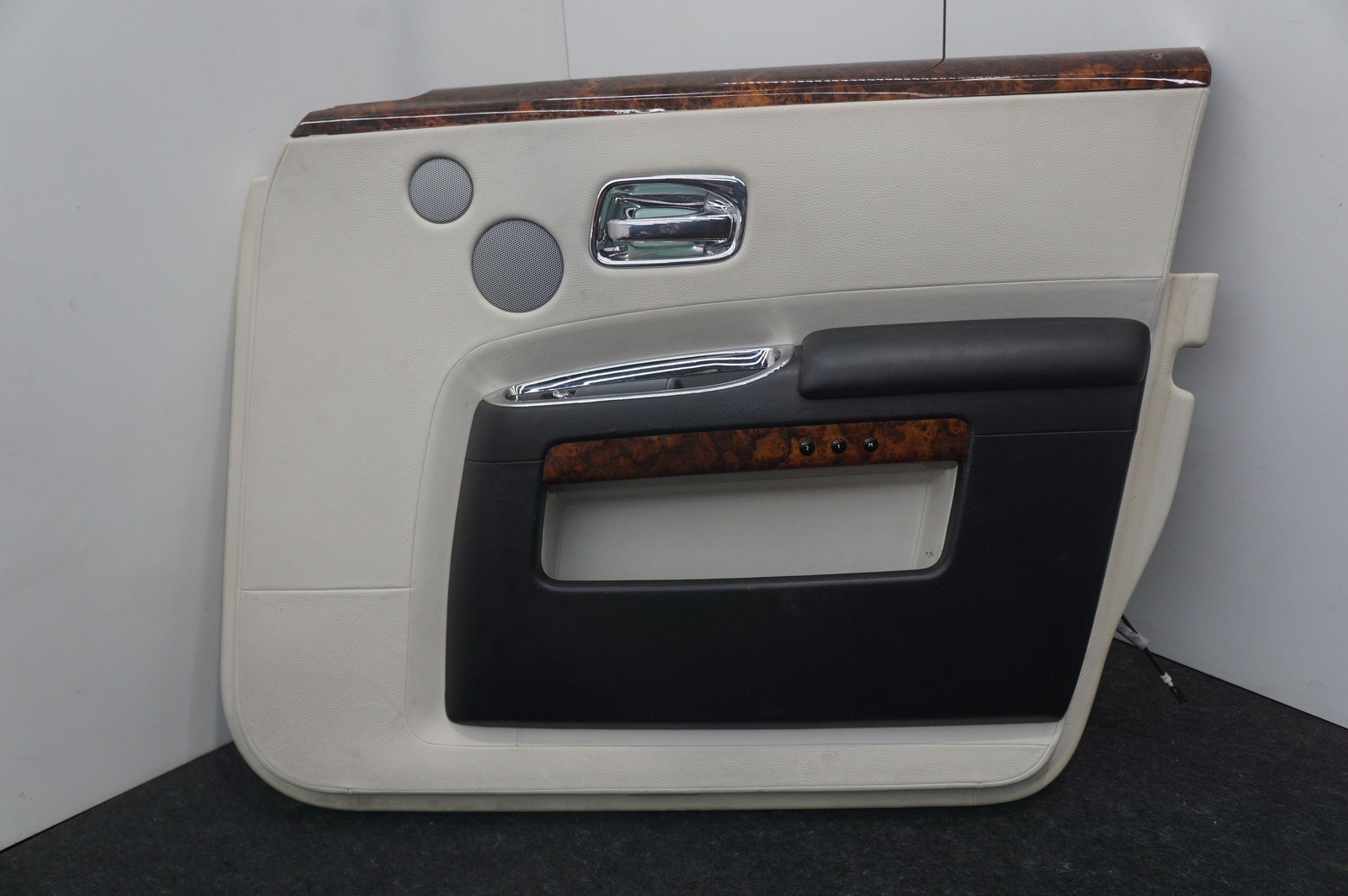 Front Right Door Panel OEM 51417264616 Rolls Royce Ghost Series I 2009-14 *Note*