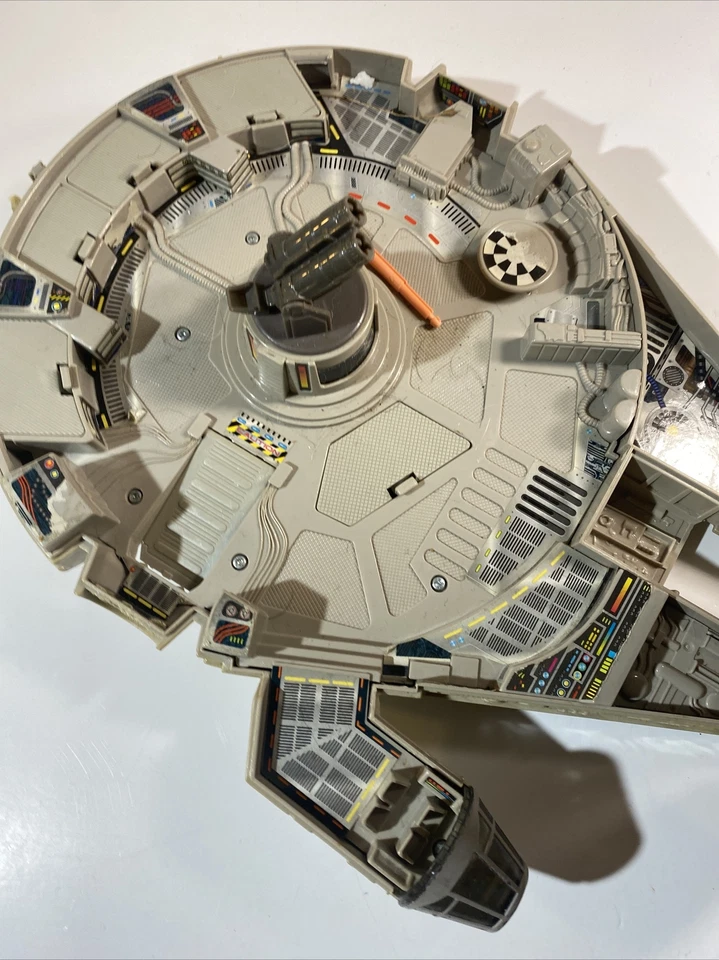 Millenium Falcon Star Wars Juego Lewis Galoob De Colección 1995 Juguete Micro Máquinas Foto 4 de 4