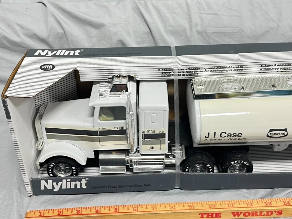 NYLINT JI CASE IH Lubricants Trans Tanker Semi Truck Pressed Steel NIB RARE! - Image 3 of 4