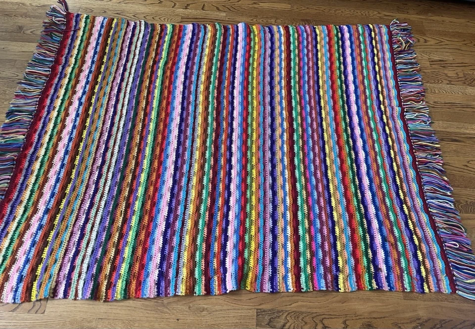 "Manta de ganchillo vintage retro hecha a mano multicolor a rayas flecos tiro afgano 57""" Foto 2 de 4
