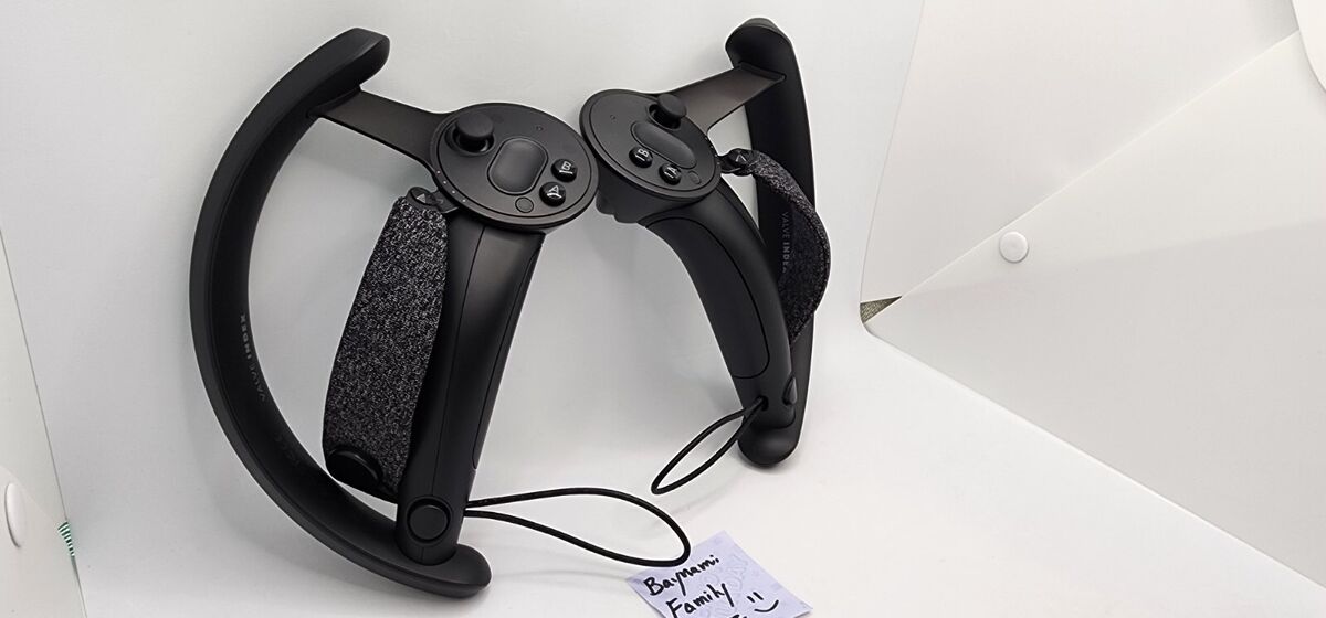 Valve Index VR Controllers Knuckles Steam Set Pair - Left Valve Index VR Controllers Knuckles Steam Set Pair - Left