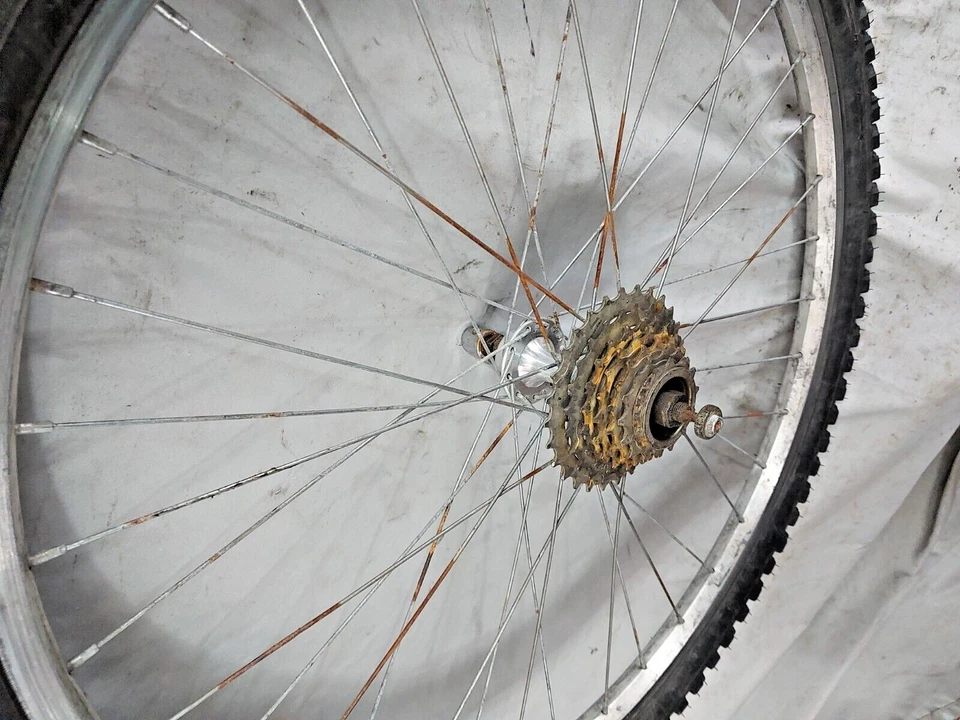 Juego de ruedas Weinmann Sovos 26" MTB rueda libre 135/100 retro QR AV envío rápido a EE. UU.! Foto 3 de 4