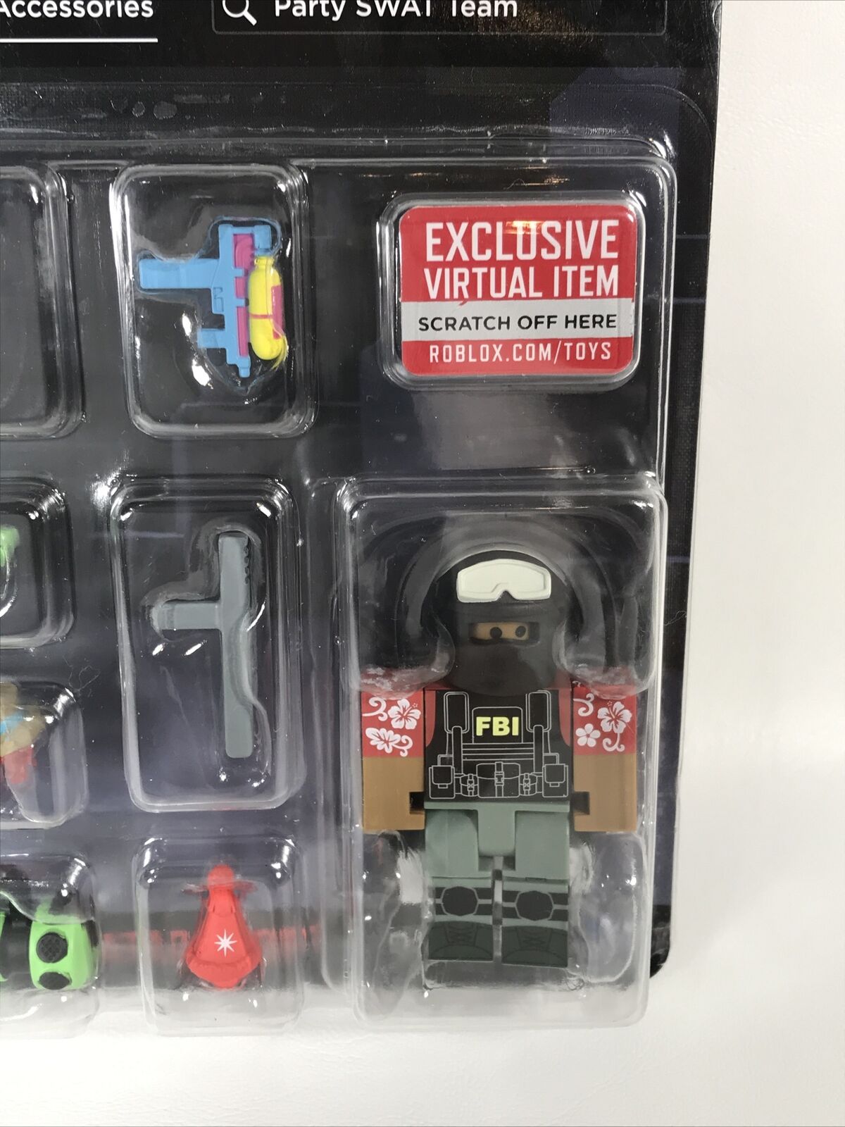 Roblox Avatar Shop Series Collection - Party SWAT Team Figure Pack  [Includes Exclusive Virtual Item] 