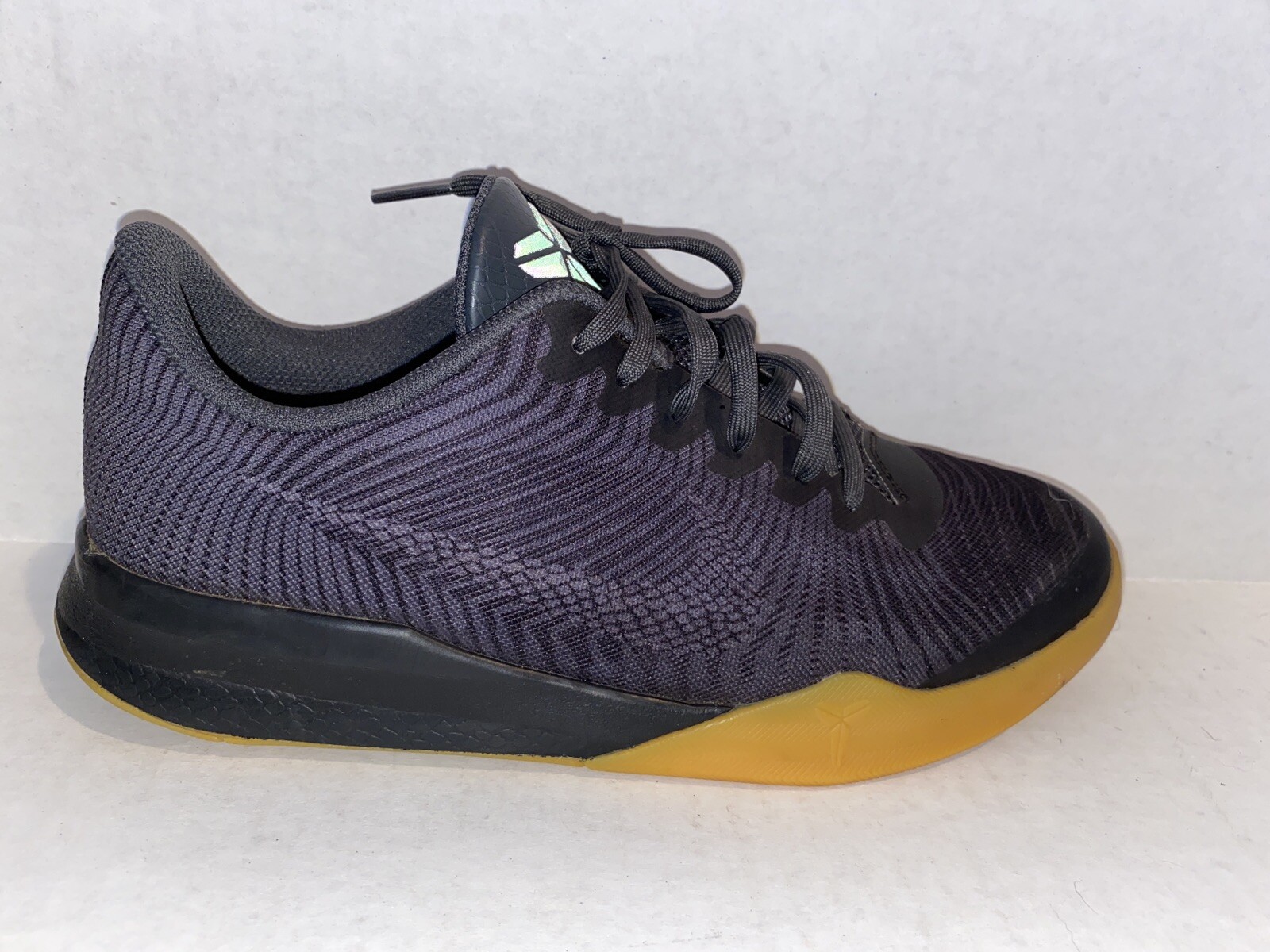 kobe shoes for girls