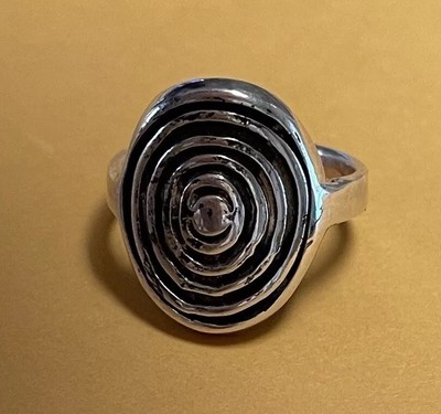 Ladies 925 Circles Ring Size 7.5