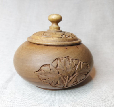 Vintage gedrechseltes Holz große runde Schmuckschatulle mit Deckel **