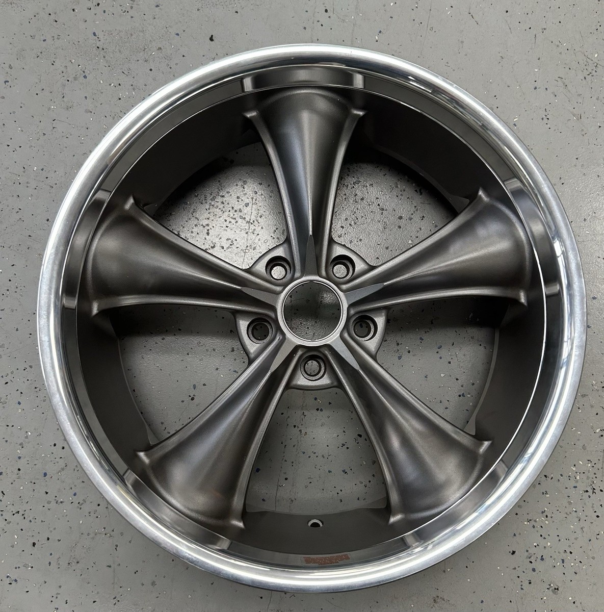 Boss 338 Gunmetal Grey 20x8.5” Wheel 5 x 4.75 MISSING CAP | eBay