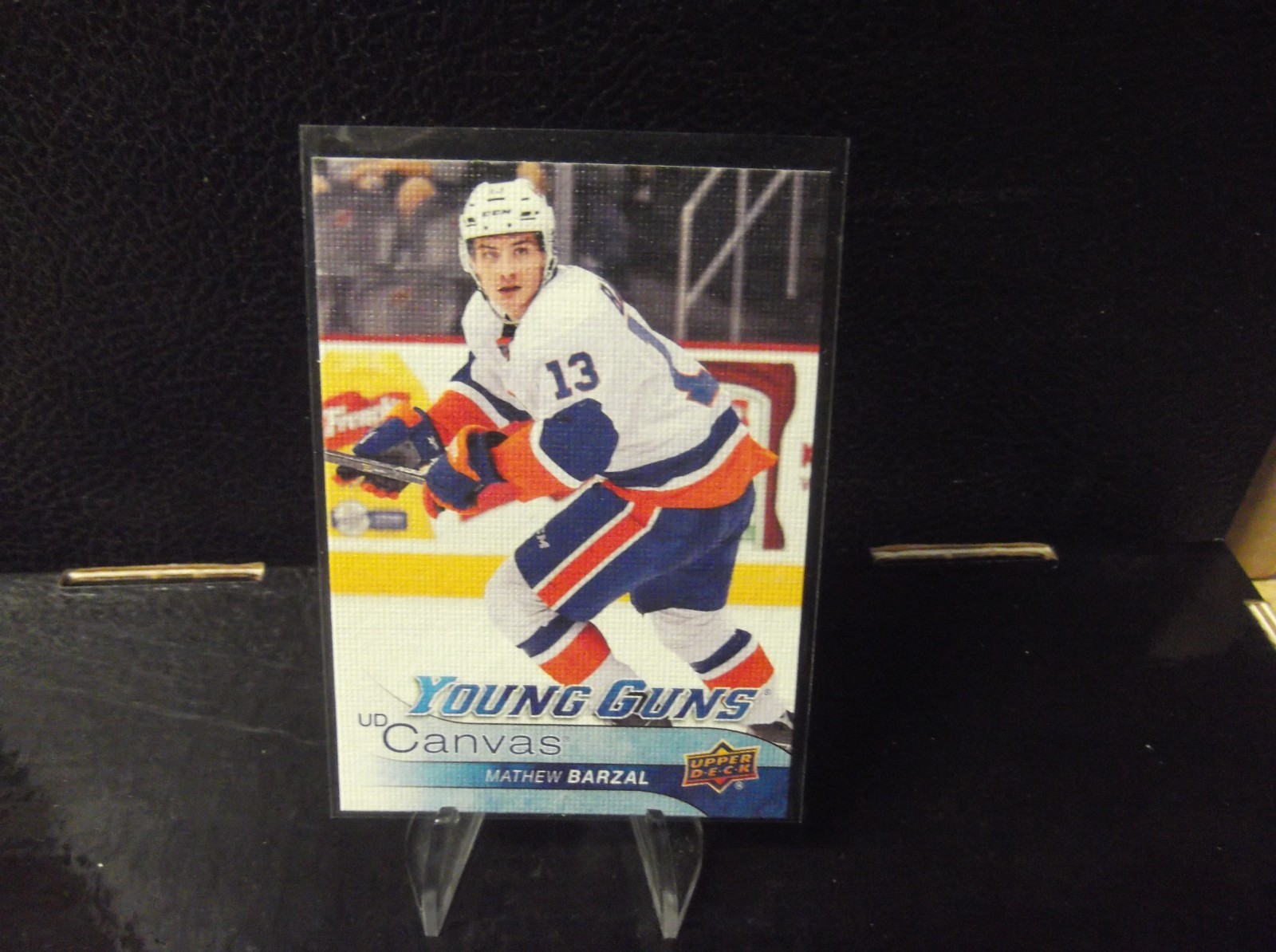 2016-17 Upper Deck UD Canvas Young Guns #C107 MATHEW BARZAL ISLANDERS