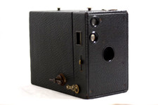 VINTAGE KODAK NO. 2A BROWNIE MODEL B BOX CAMERA 1916